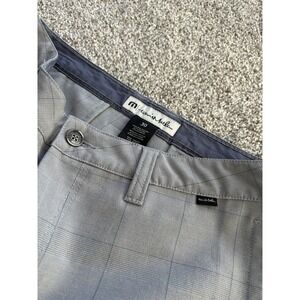 Travis Mathew Mens Golf Shorts Size 30 Gray Plaid Performance Stretch Casual